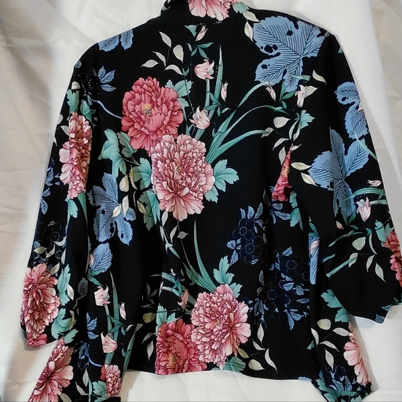 MOA USA Floral Teddy Jacket - Black, Pink, Blue - Picture 12 of 12